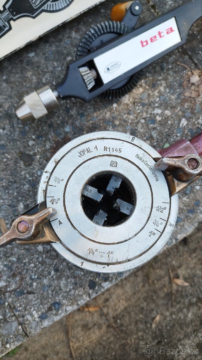 Ruční vrtačka a závitník - 7