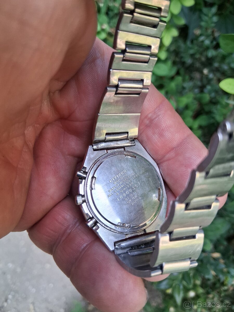 REZERVACE.Nefunkční hodinky CITIZEN - 7