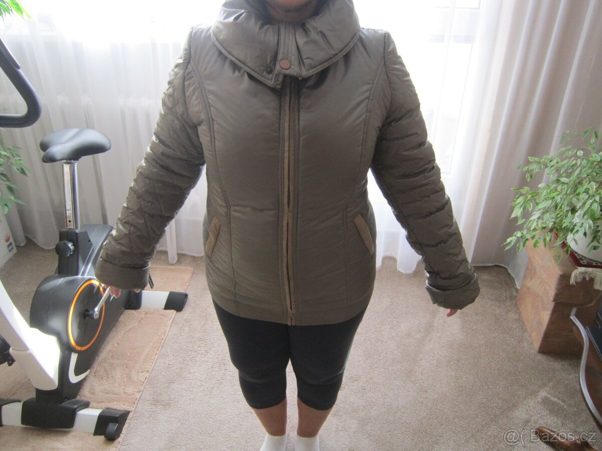 DÁMSKÁ ZIMNÍ BUNDA vel.M - 7