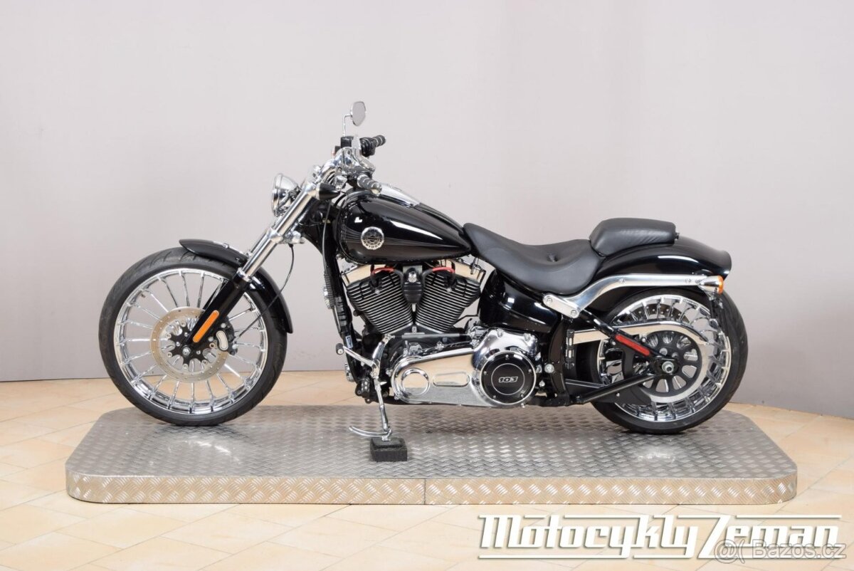 Harley-Davidson FXSB Softail Breakout 2103 - 7
