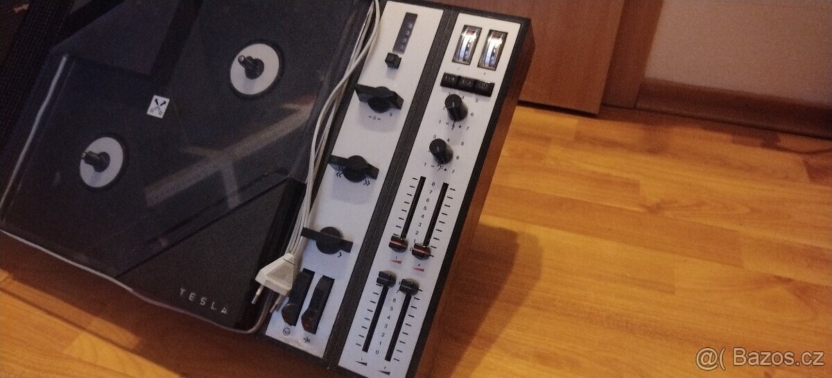 Kotoučový magnetofon Tesla B 93 stereo - 7