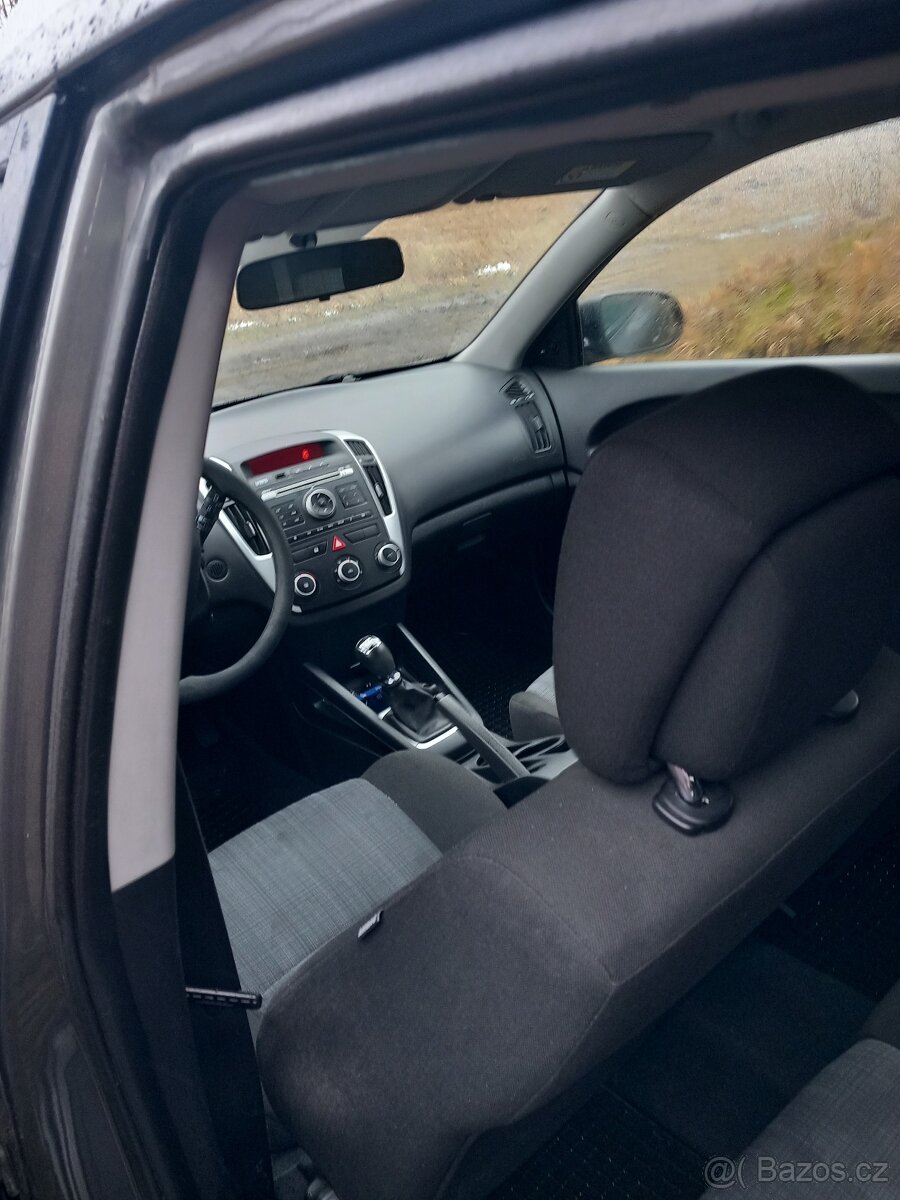 Kia Ceed sw 1.6 crdi - 7