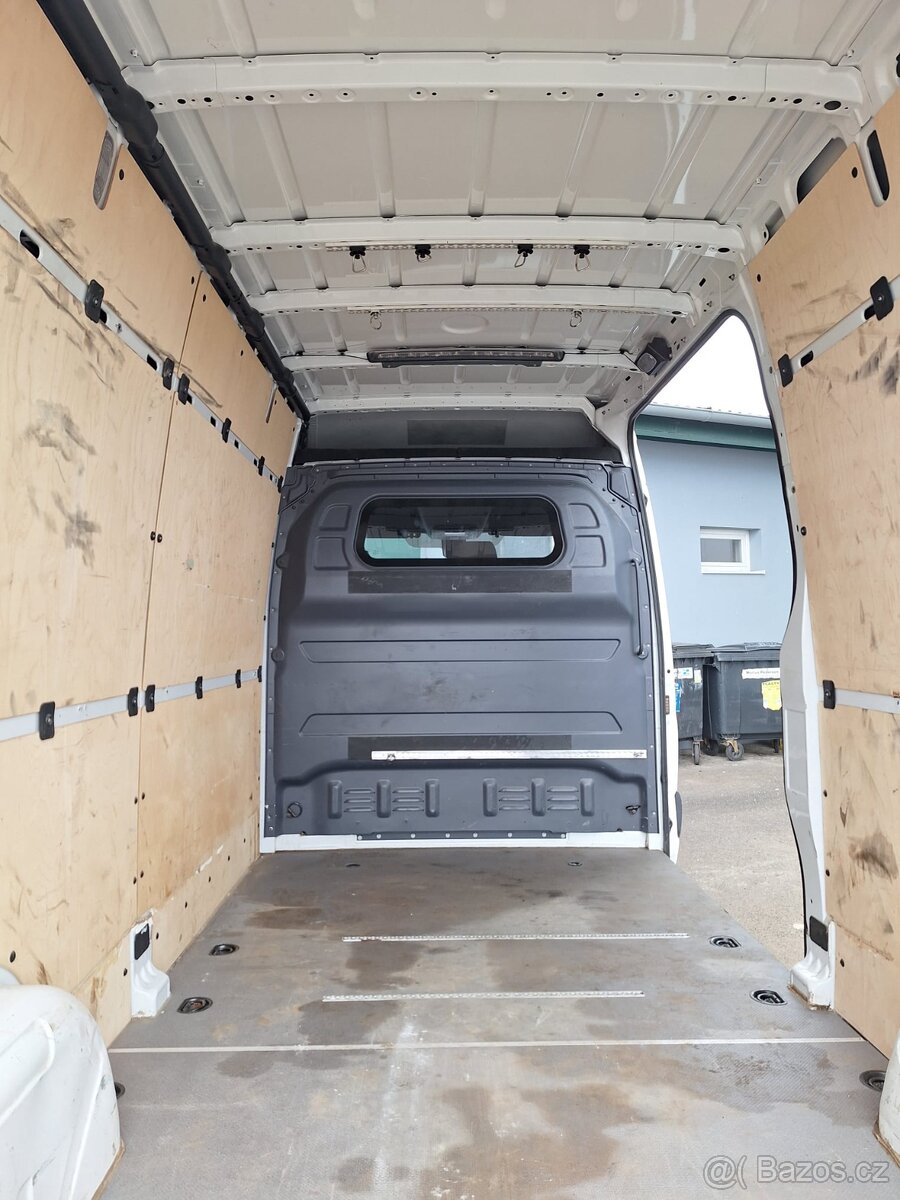 Mercedes-Benz Sprinter - 7