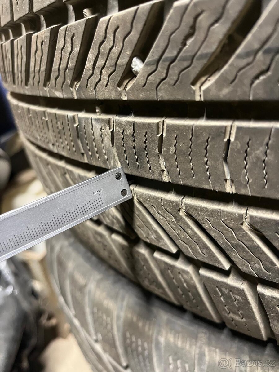 Pneu Continental 235/50 R19 V XL - 7