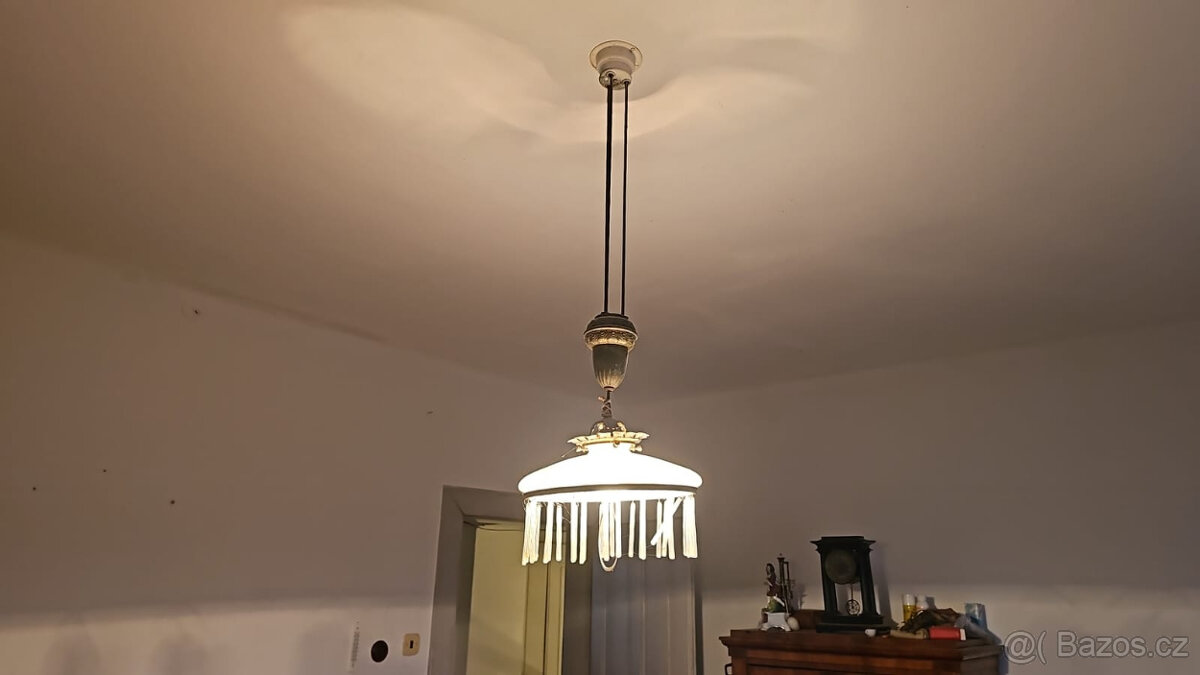 Starší nábytek - 7