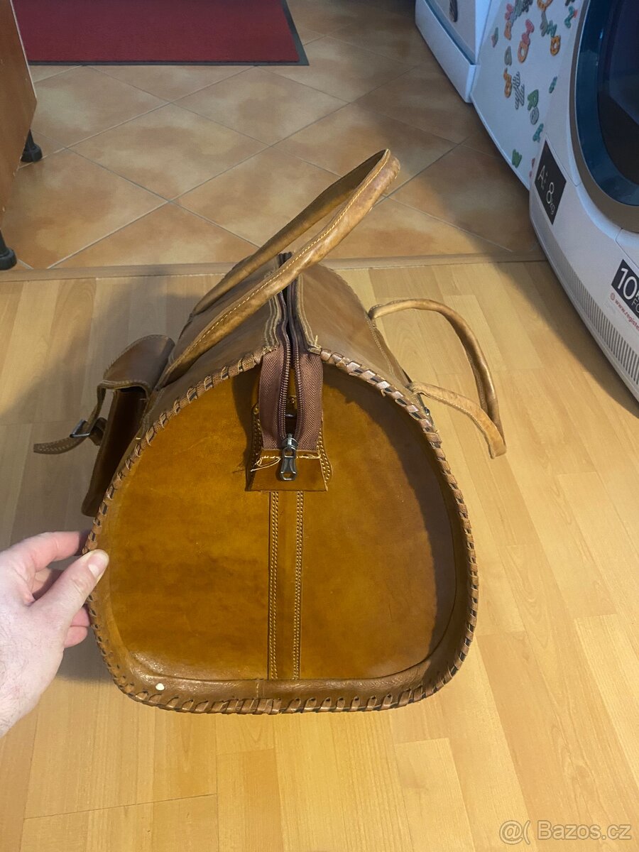 Cestovní kožená taška - 7