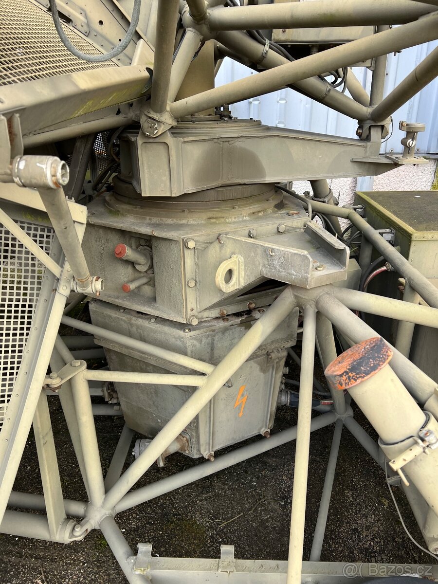 Vojenský letištní radiolokátor– typ RL-5M (anténa) - 7