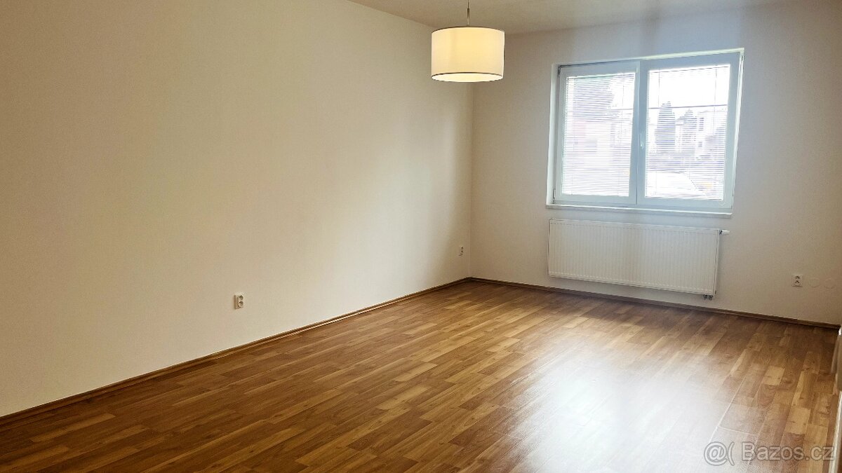 Pronájem bytu 3+1, 93m2, Modřecká, Polička okr. Svitavy. - 7