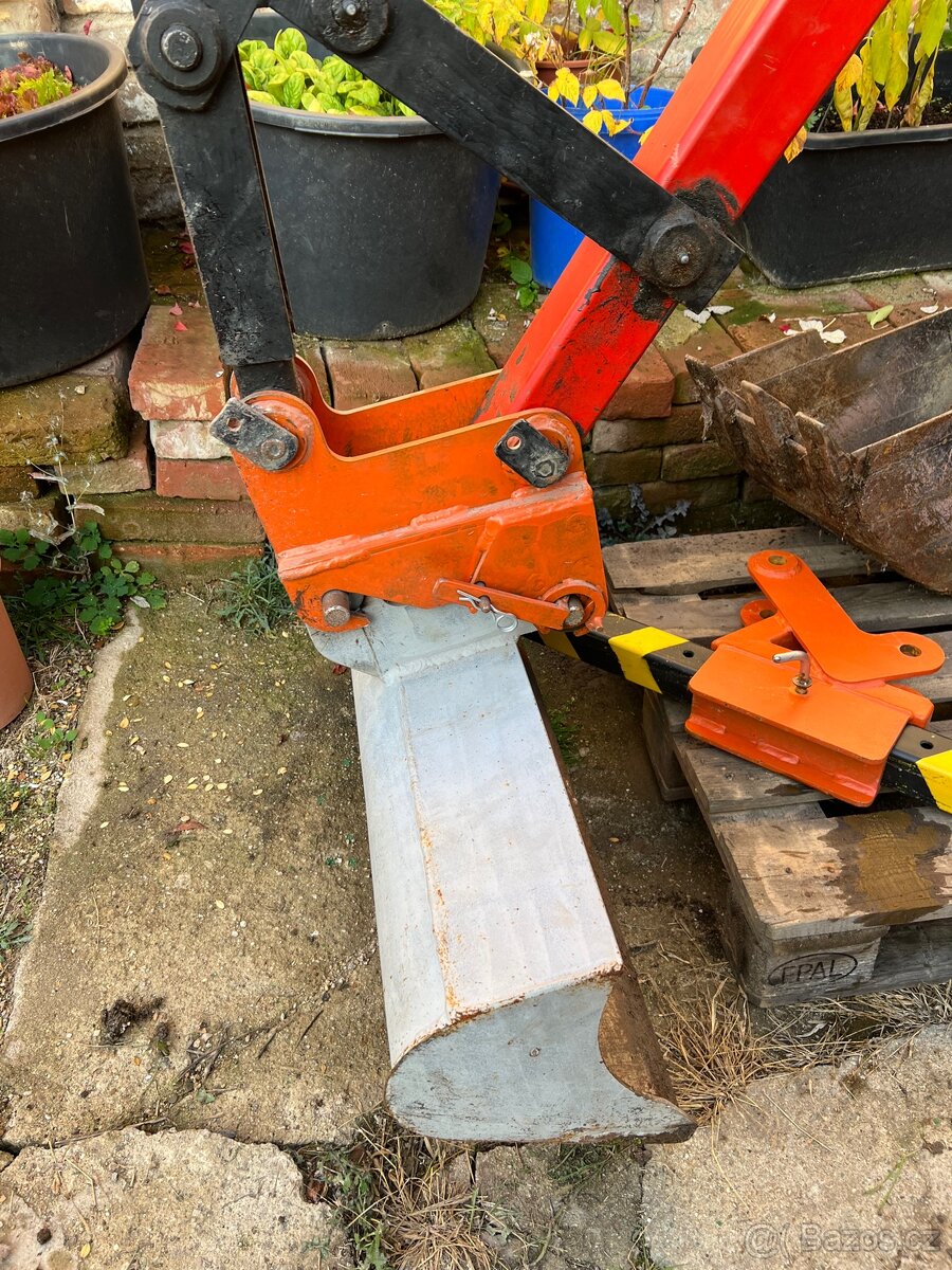 Kráčející minibagr, minirypadlo - 7