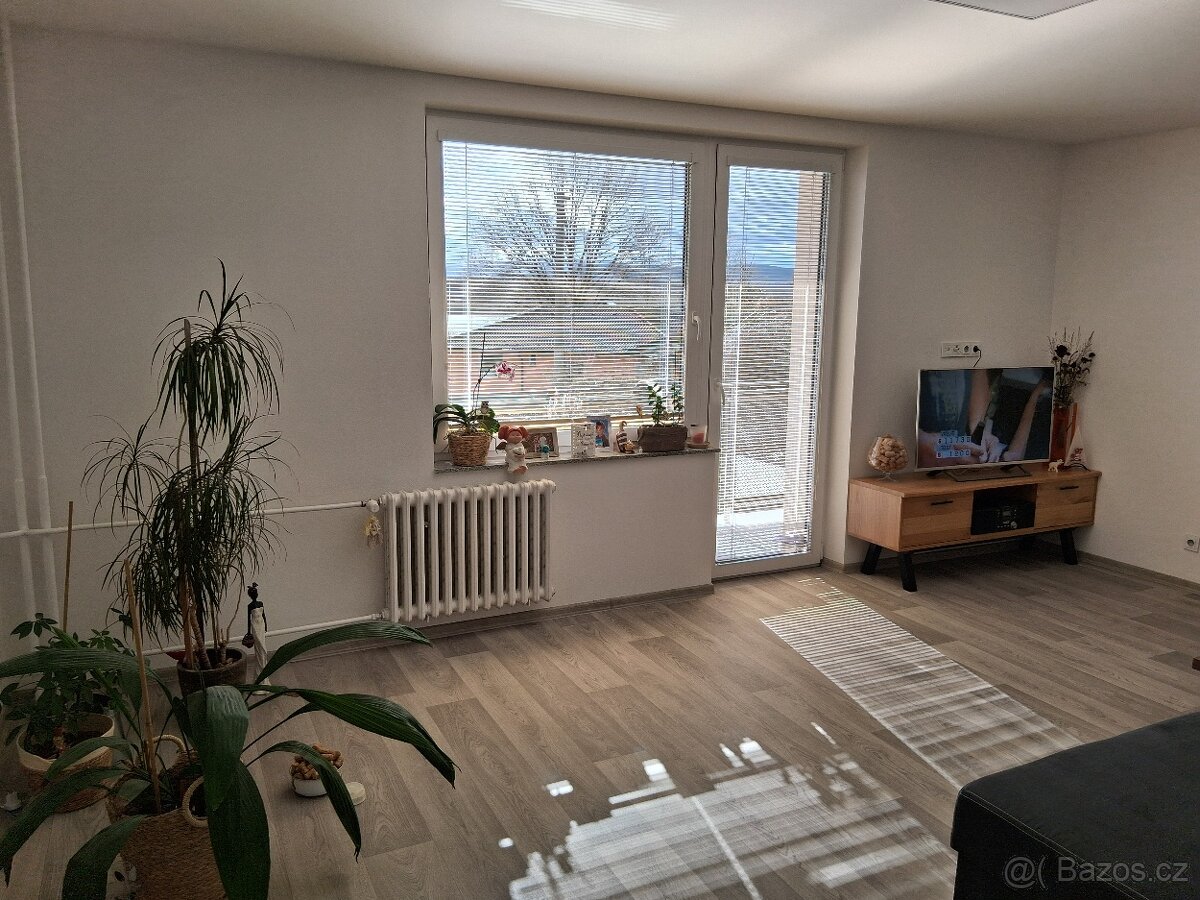 Prodej 2 Rodinných domu a stodoly v Haklových Dvorech - 7