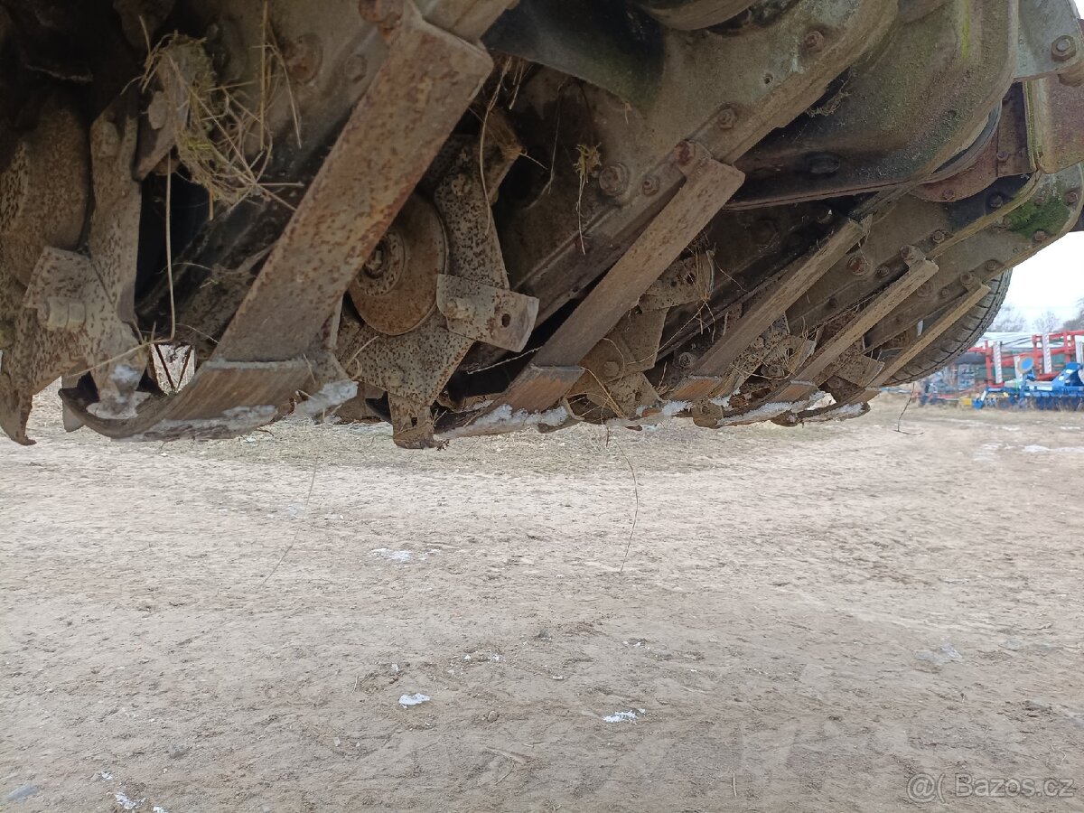 Secí stroj na přísev travin SE2-024 - 7