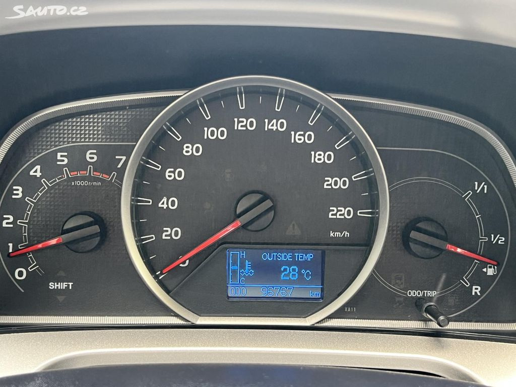 🚗 Toyota RAV4 2.0D D4D 4x4 2015 KAMERA TEMPOMAT - 7