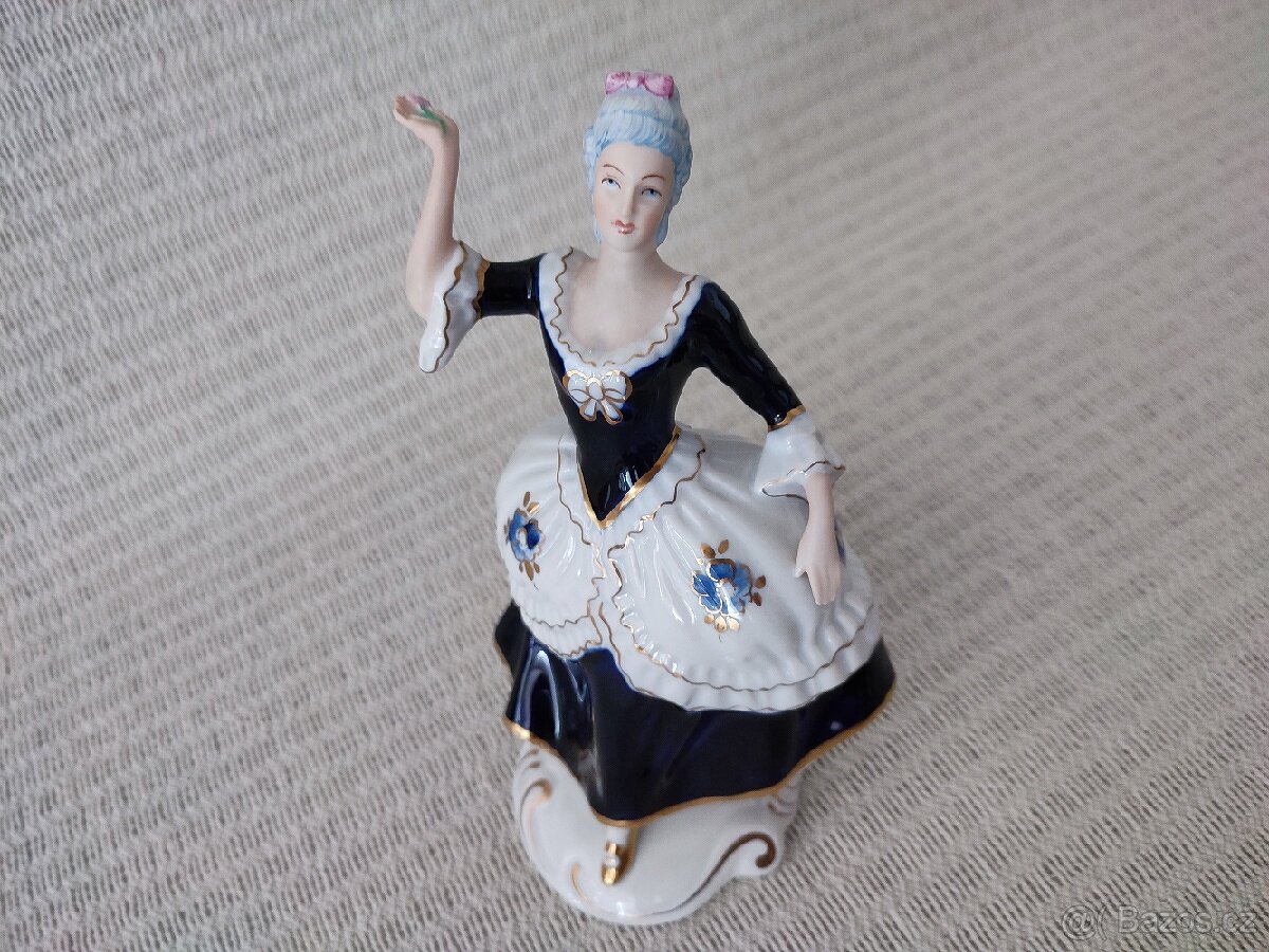Porcelánova soška značky ROYAL DUX. - 7