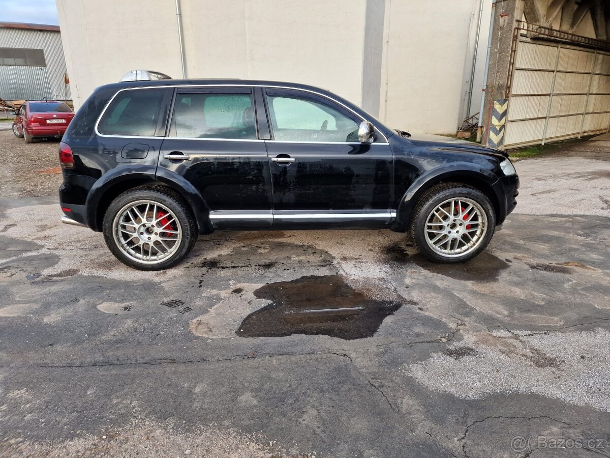 Volkswagen Touareg edice King Kong rok: 2005, 5.0tdi, - 7