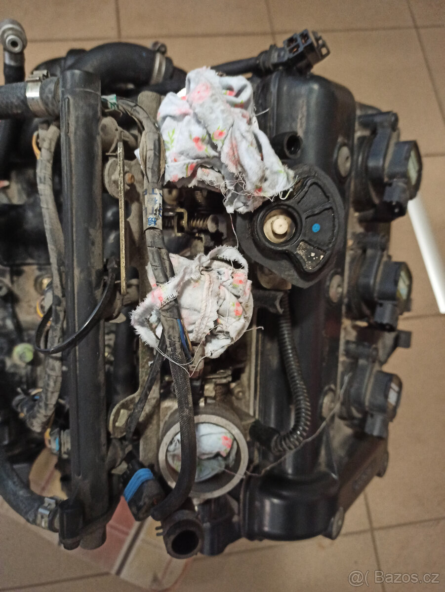 Motor kompletní Triumph - 7