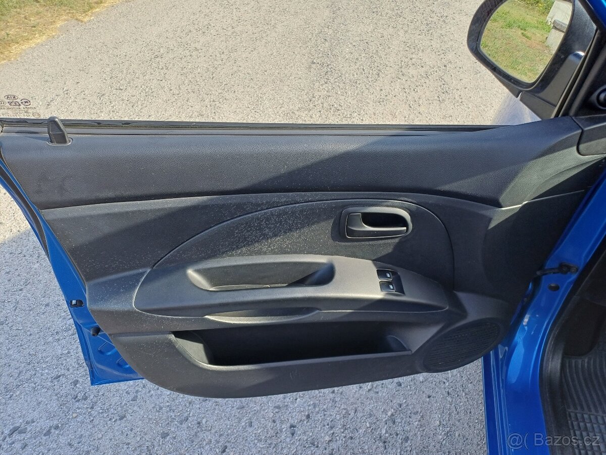 Predám Kia Picanto 1.0 benzín,46kw, rok výroby 2010,najazden - 7