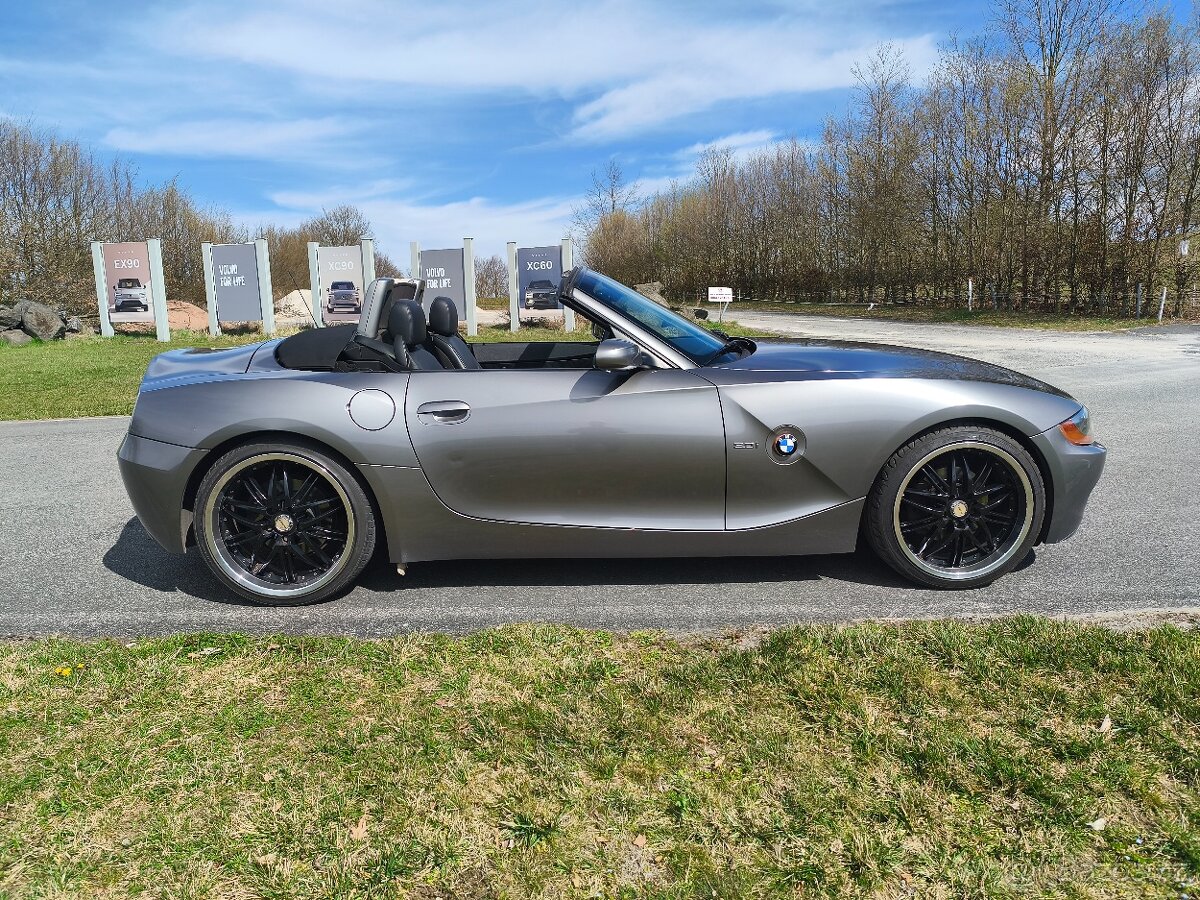 BMW Z4 E85 manuál - 7