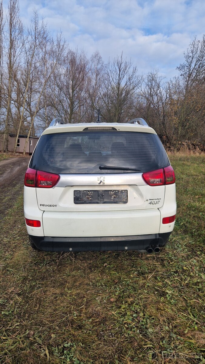 Peugeot 4007 2.2 hdi 115kw - 7