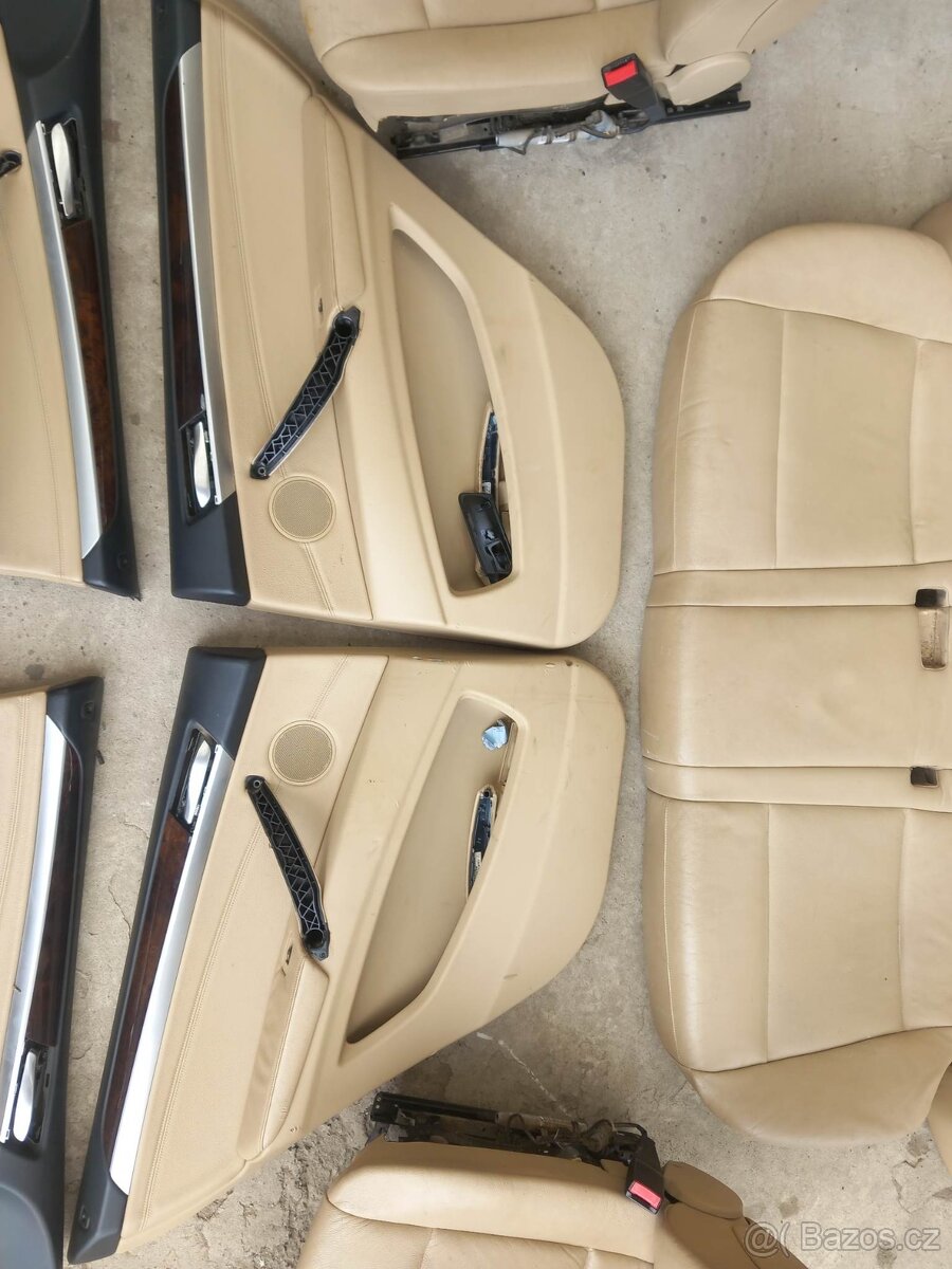 BMW E70 X5 interier - 7