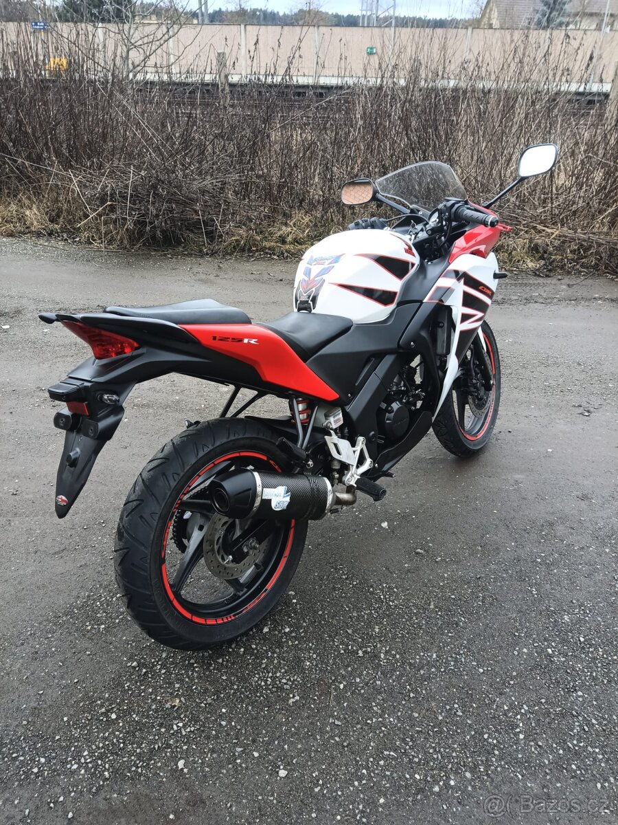 Honda CBR 125 R - 7