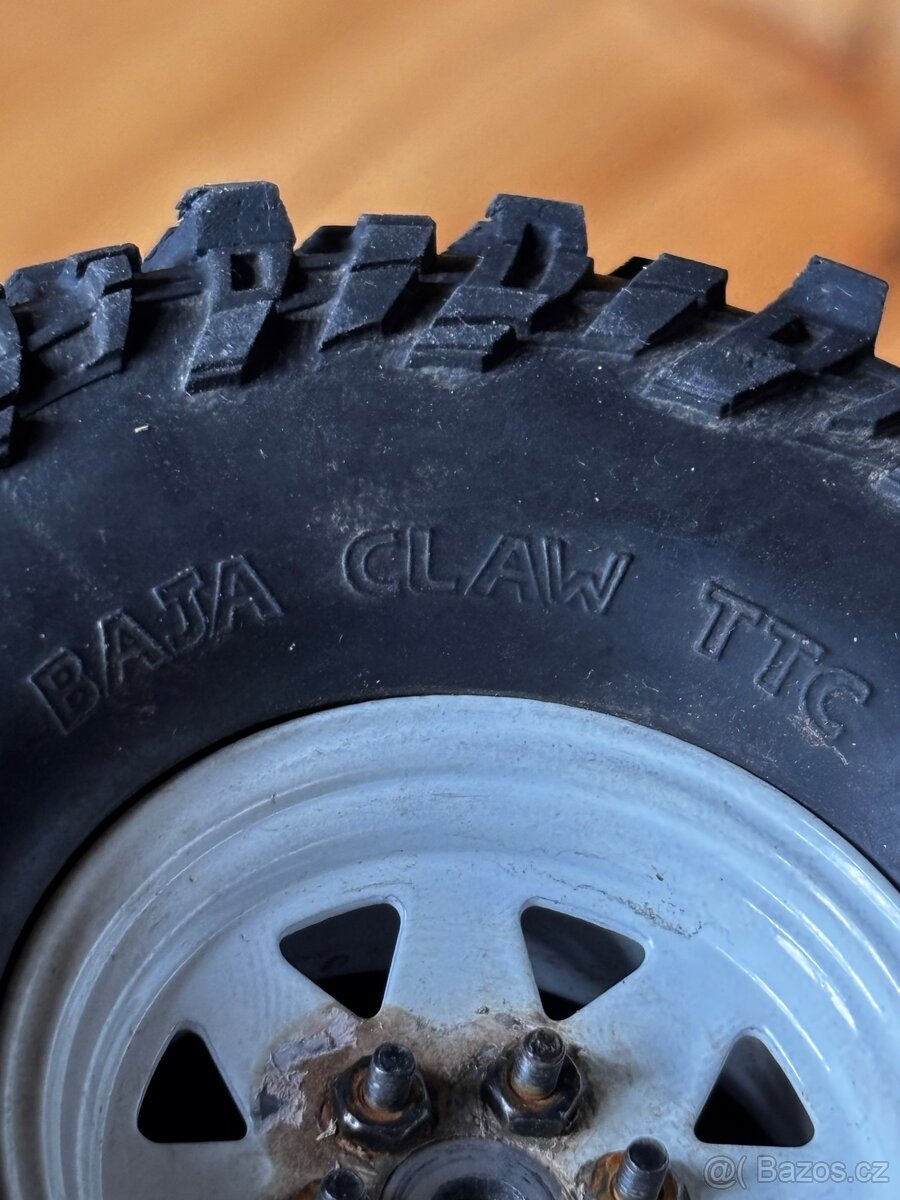 1:10 kola pro RC auto crawler RC4WD Mickey Thompson - 7