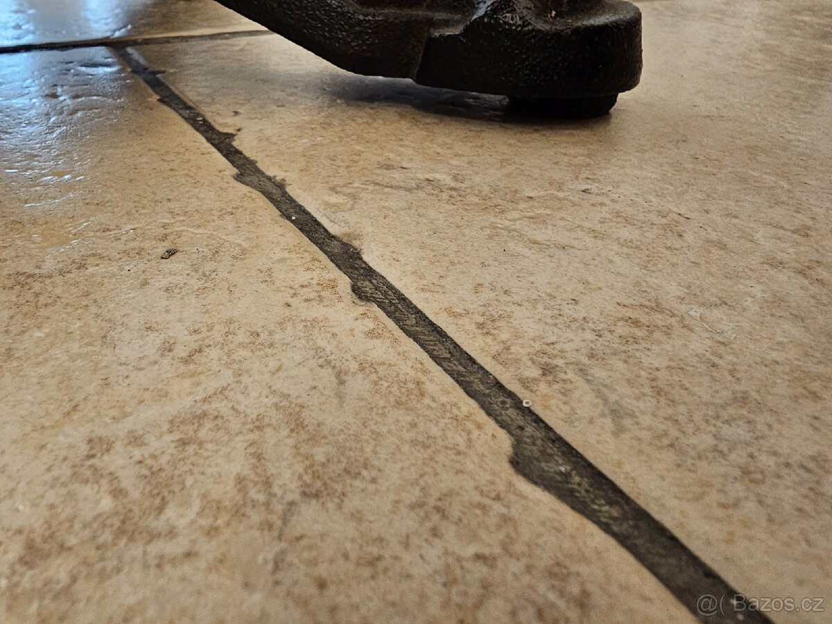 Stoly židle kavárna bar - 7