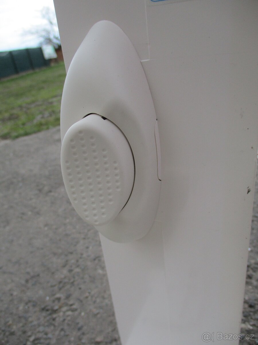 střešní okno 40 x 40 cm - 7