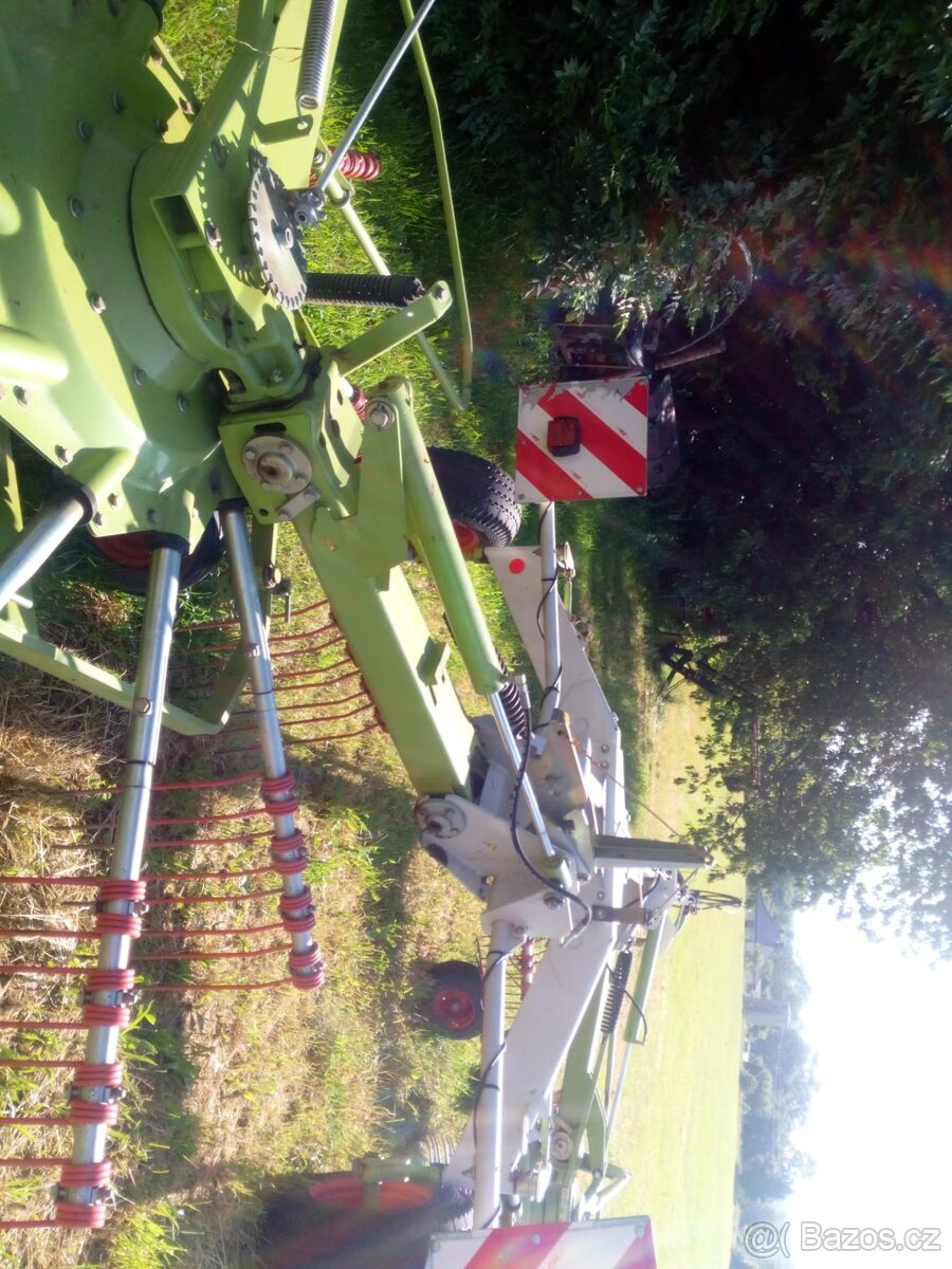 Nahrabovač, shrnovač sena a píce CLAAS LINER 1550TWIN - 7