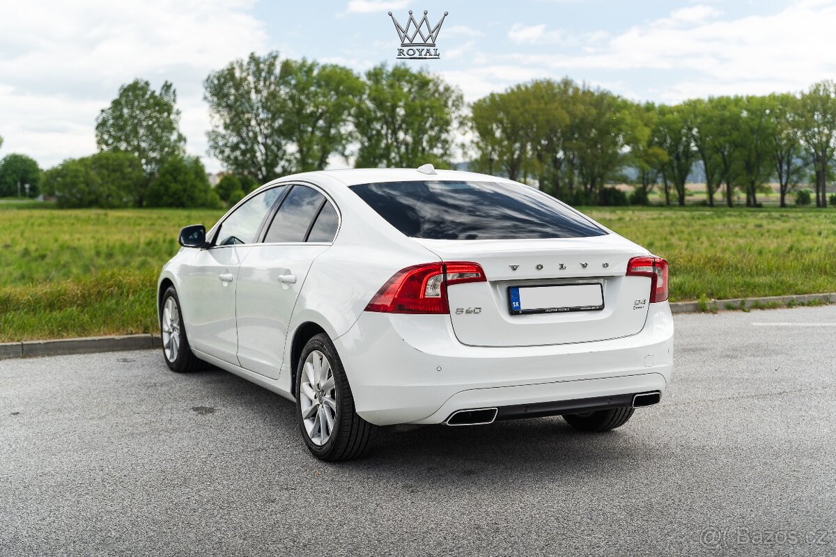 Volvo S60 D4 2.0L Drive-E Kinetic Geartronic - 7