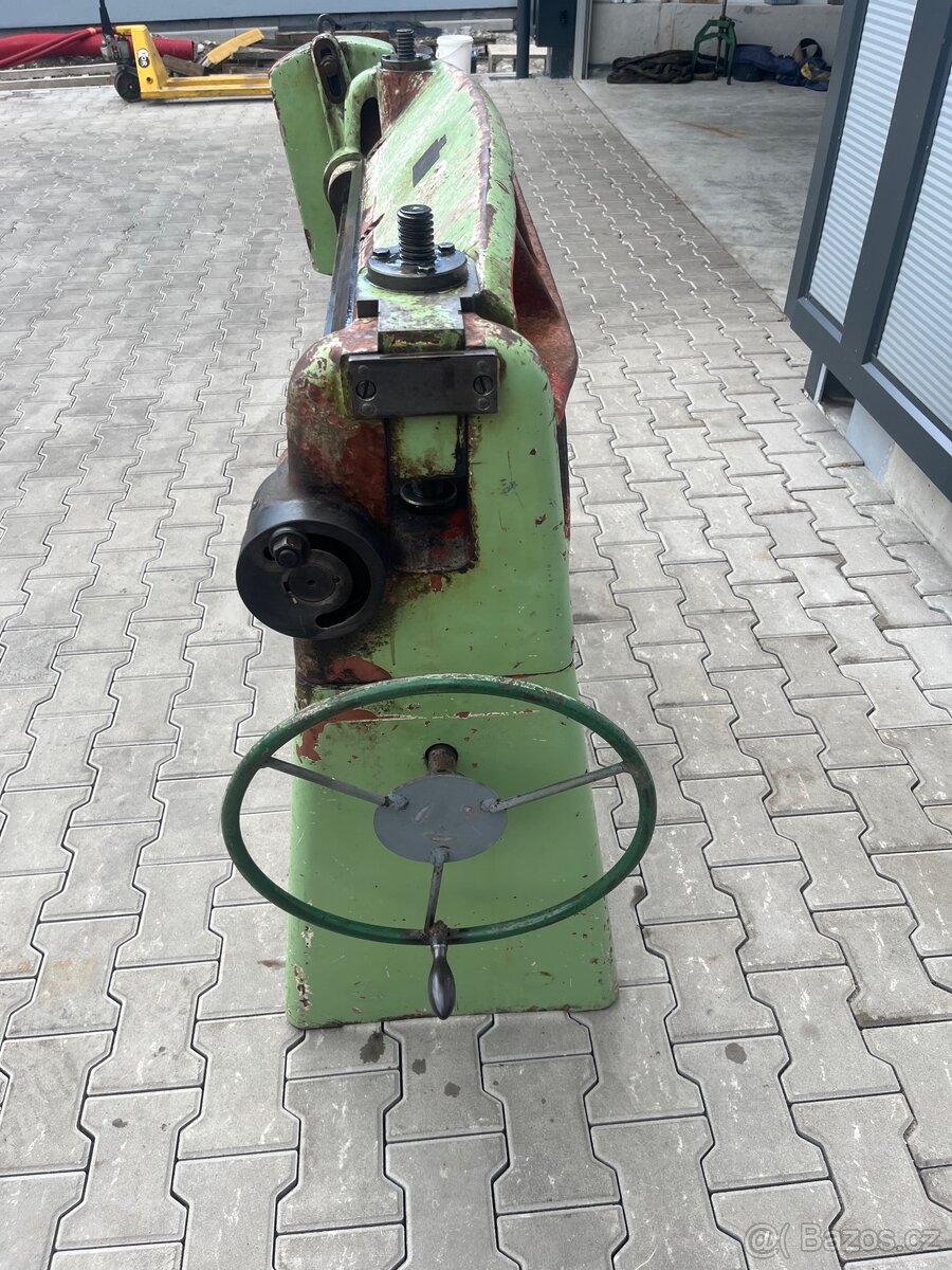 Ohýbačka plechů XO 1000/3 - 7