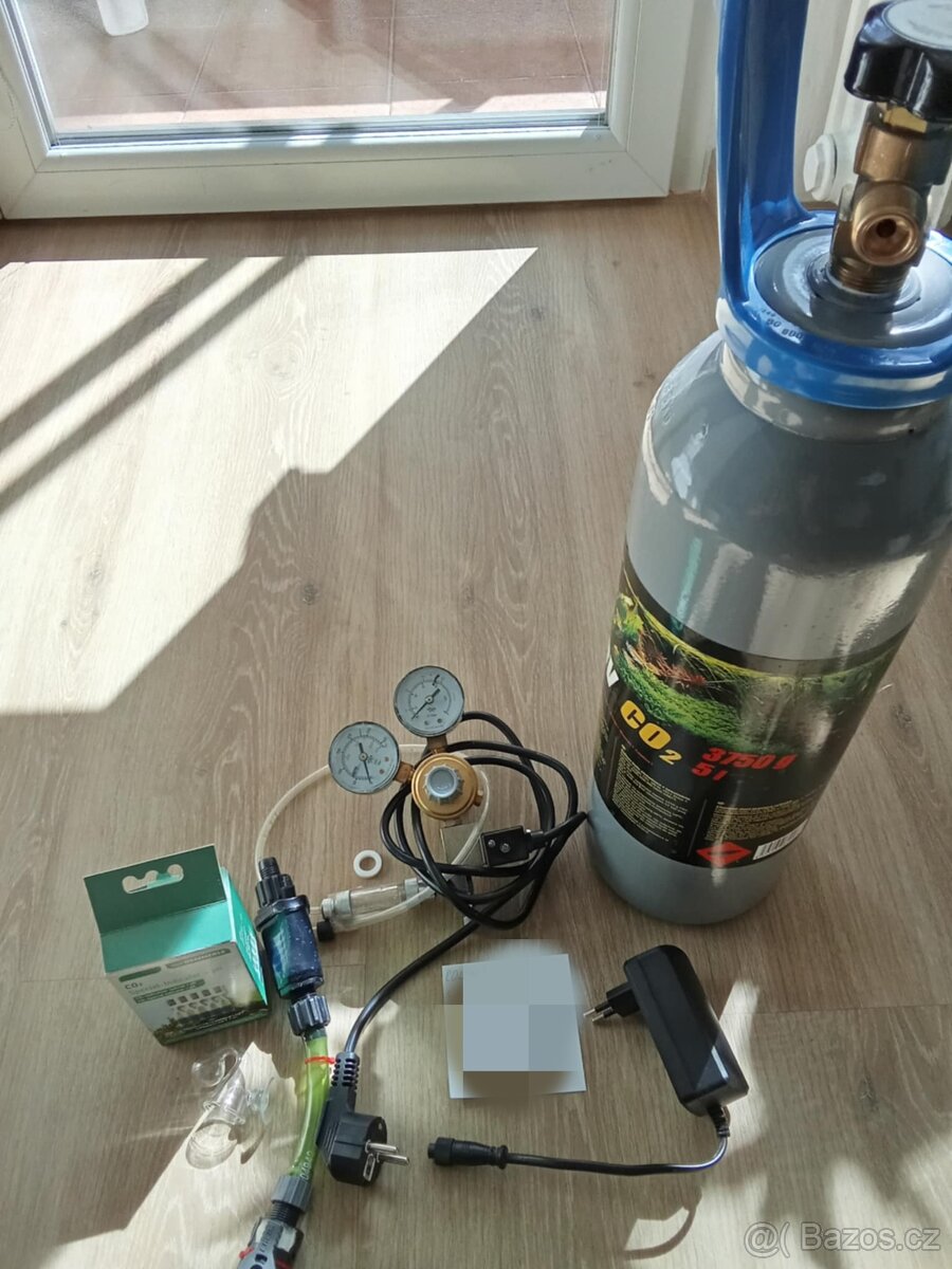 Komplet akvárium 240 litrový - 7