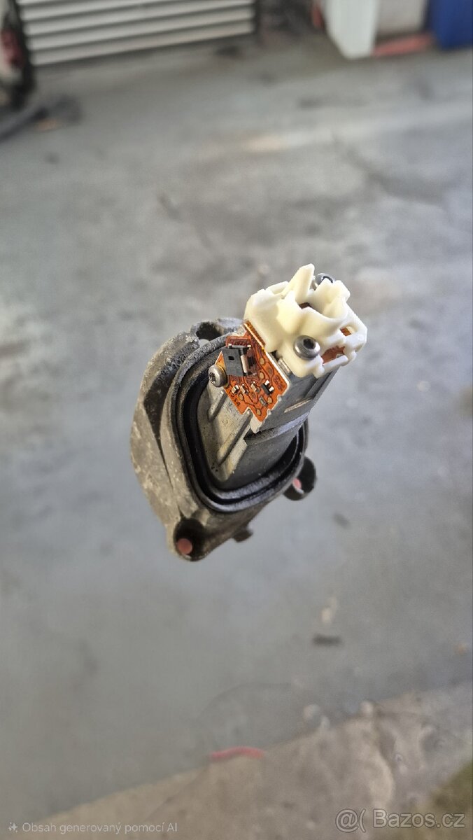 Dily adaptivnich svetlometu bmw f10 f11 - 7