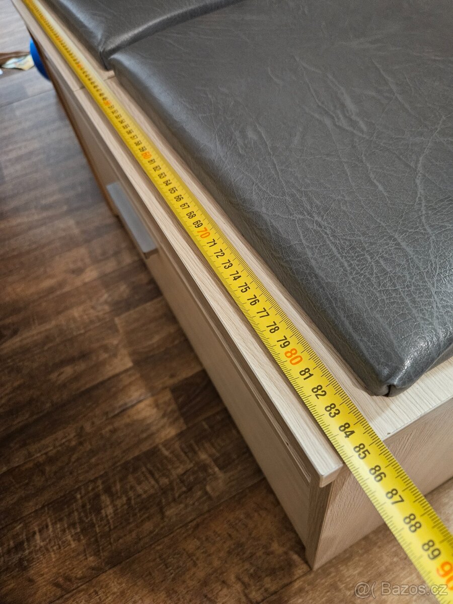 Botník se sedákem - 7