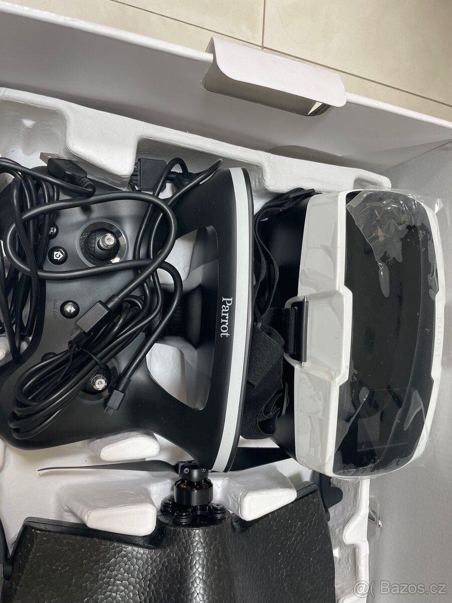 Dron Parrot Disco FPV - 7