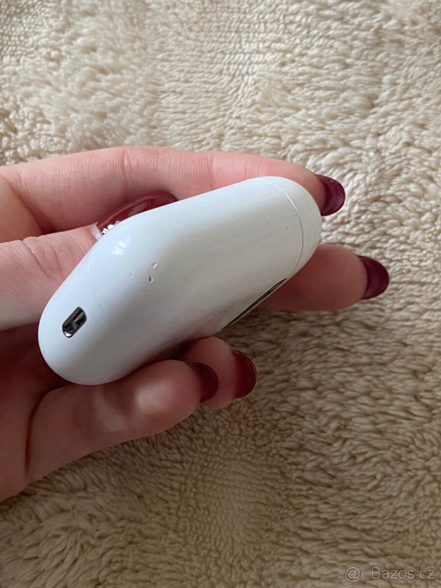 Apple AirPods 2. generace - 7