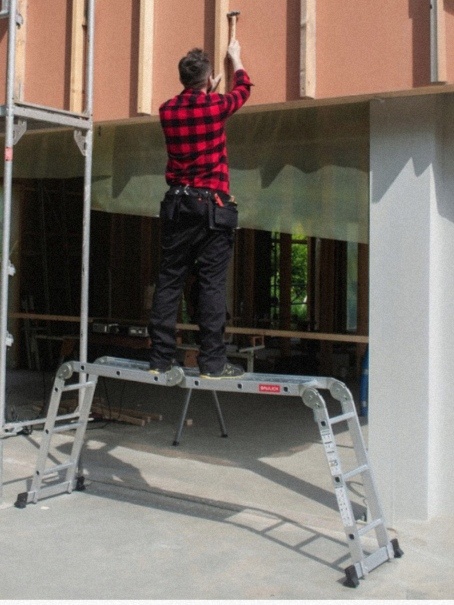 Univerzalni kloubovy zebrik s podlazkou - 7