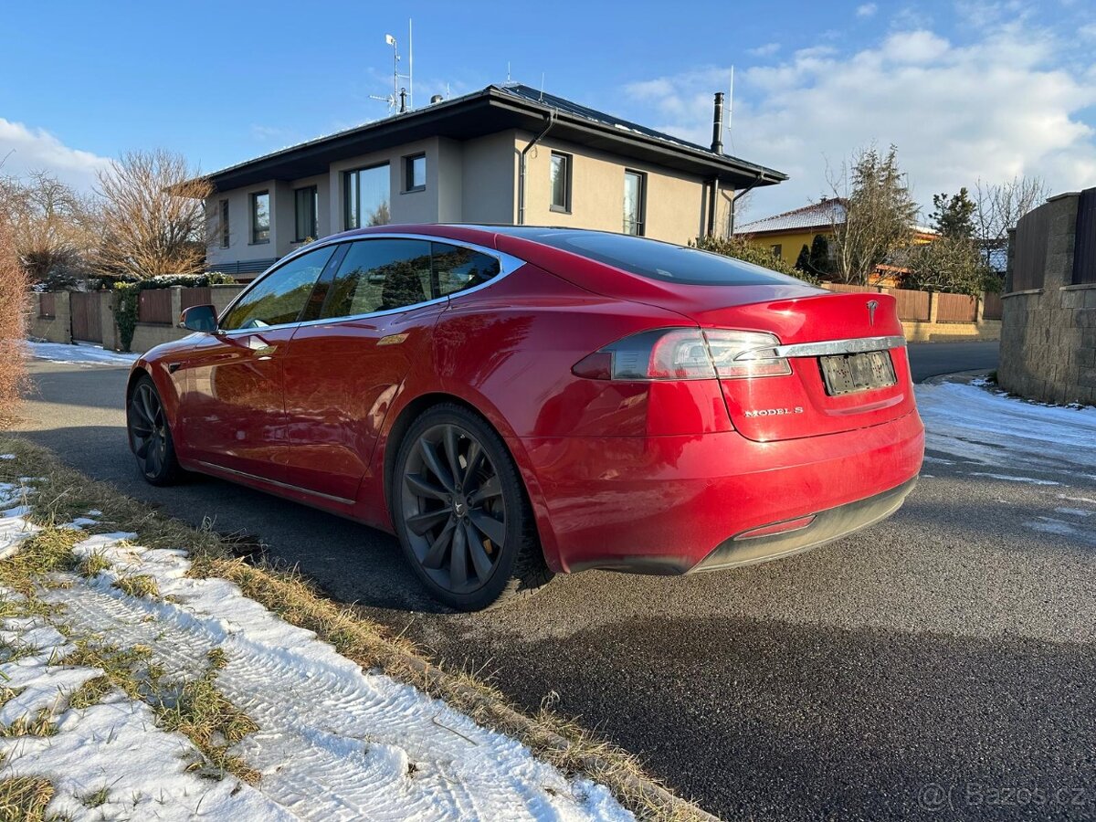 Tesla.model S 75D model.r.2018 - 7