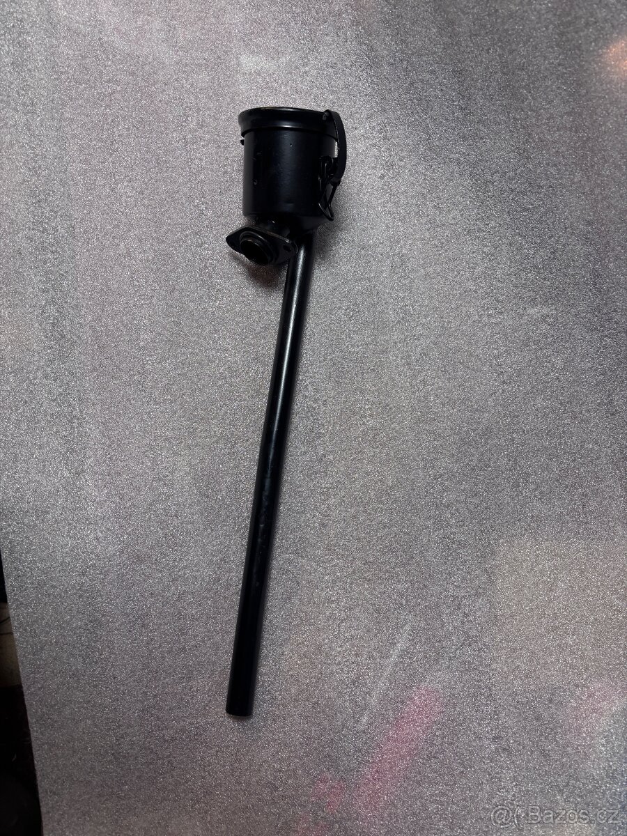 Porsche 356 nálevka oleje do motoru. - 7