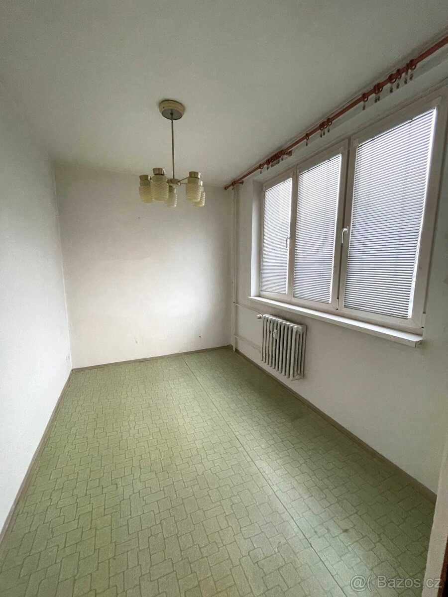 PRODEJ BYTU 3+1 UHERSKÝ BROD, MOČIDLA - 7