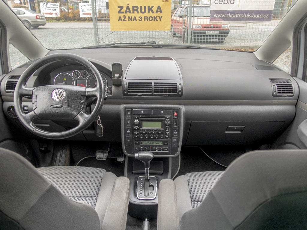 Volkswagen Sharan 1.9TDI 85KW 7sed MAT – BUSINES - 7