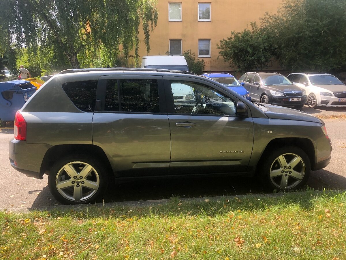 Prodám JEEP COMPASS 2,2 CRD - 7