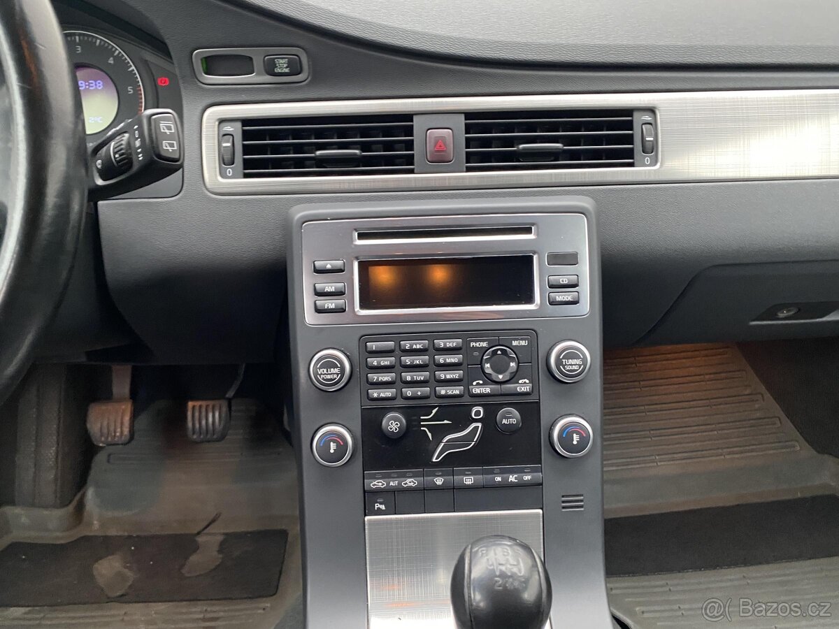 Volvo V70 2.0d , 100 kW nafta, 2010 - 7
