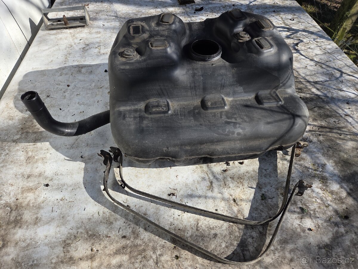 Fiat Ducato palivová nádrž 120l - 7