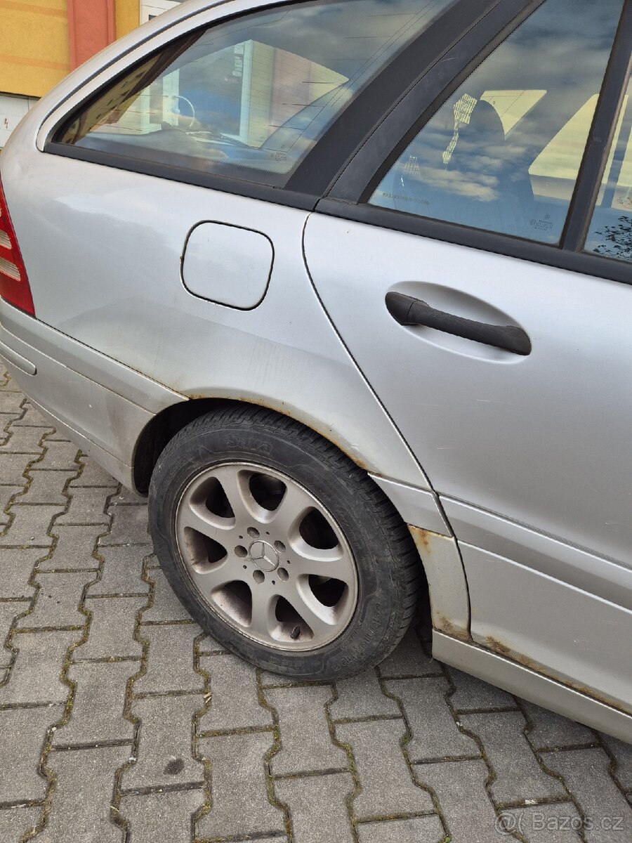 Mercedes C 220 CDI A r.v.2002 - 7