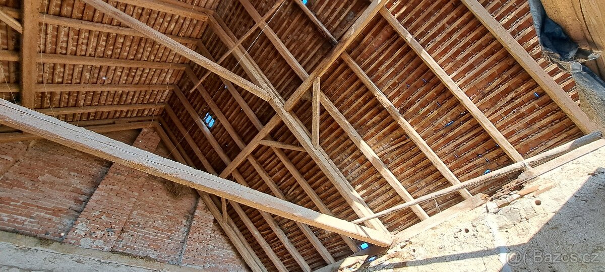 Staré trámy za odvoz. - 7