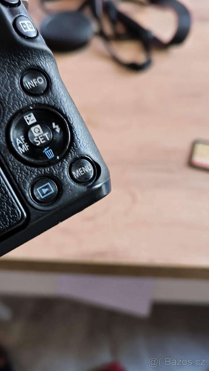 Canon EOS M50 + 2 Objektivy a příslušenství - 7