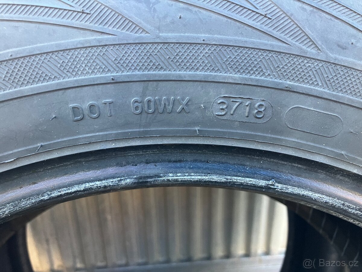 Nokian 215/65R17 XL - 7