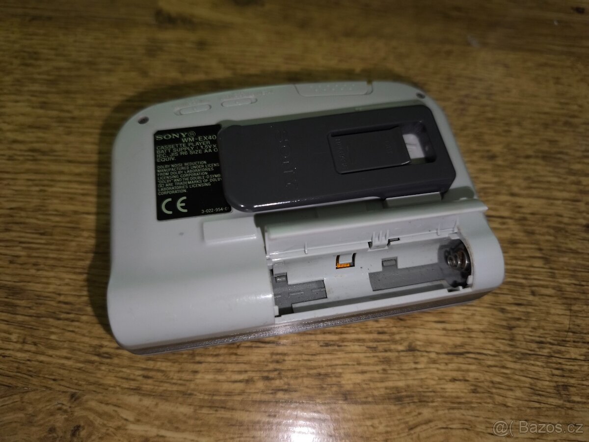Autoreverzní Walkman SONY WM-EX404 + stojánek Aiwa ,čti popi - 7