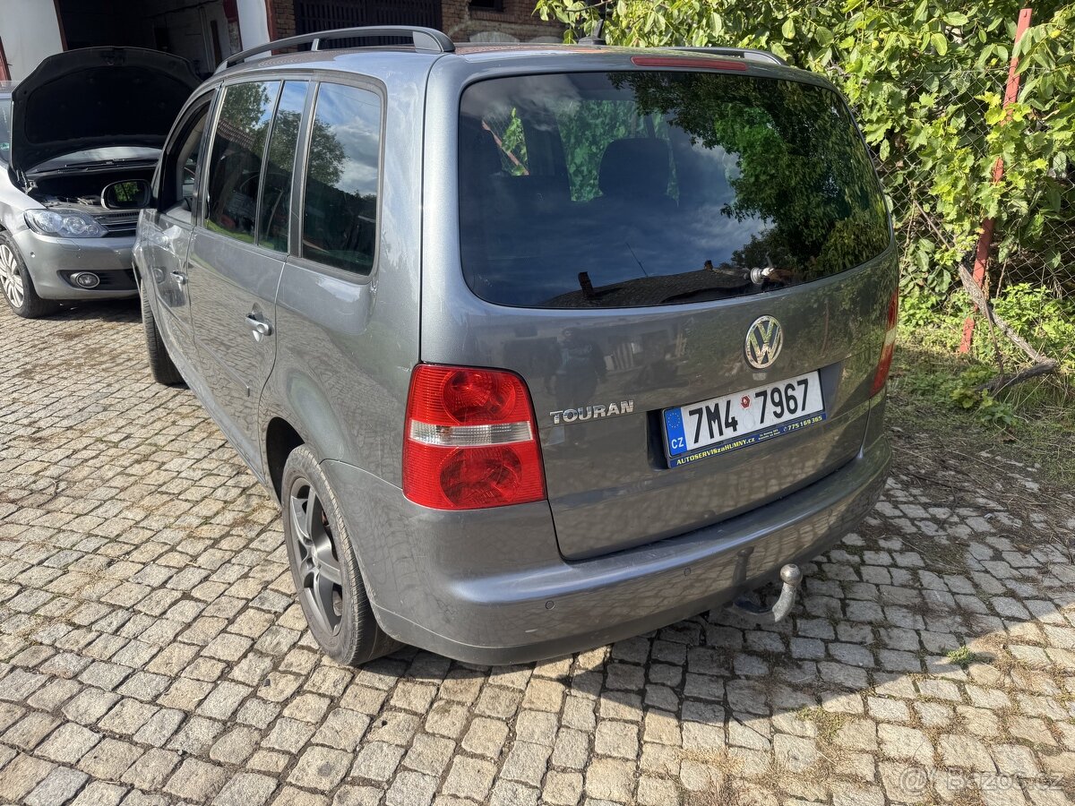 TOURAN díly - 7