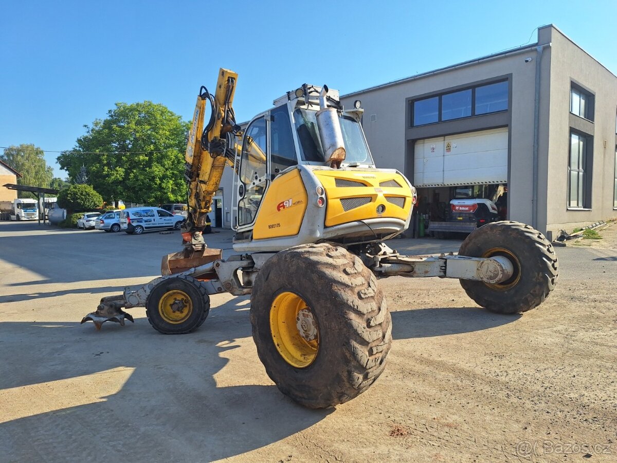 MENZI MUCK A91F MOBIL 4X4 - 7